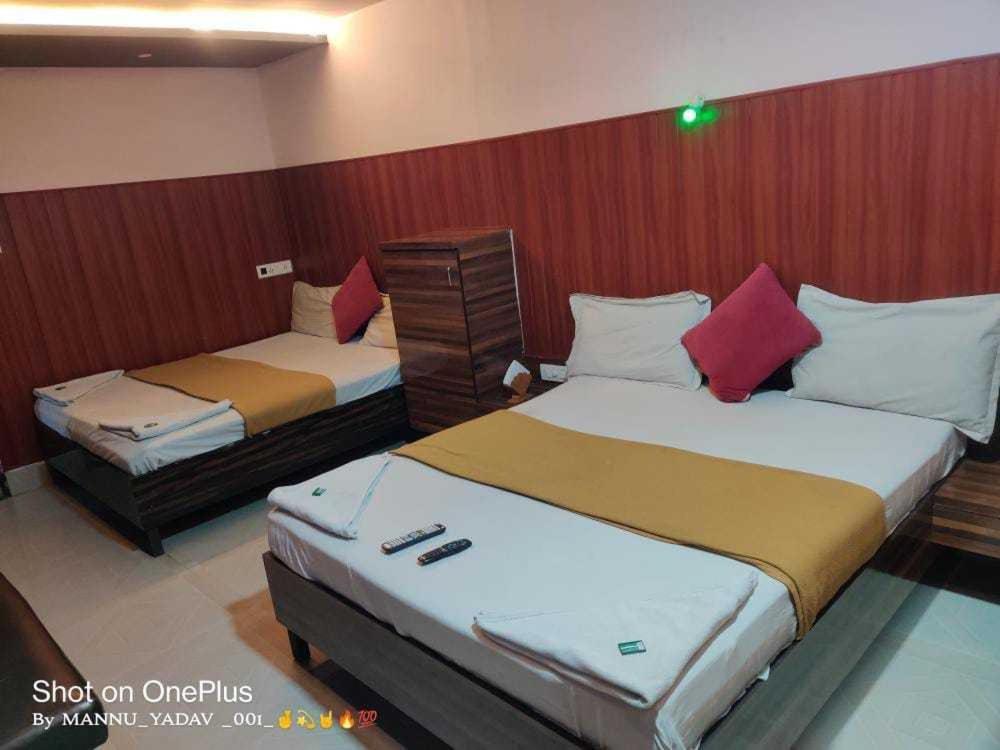 Hotel O Sea Land & Restuarant